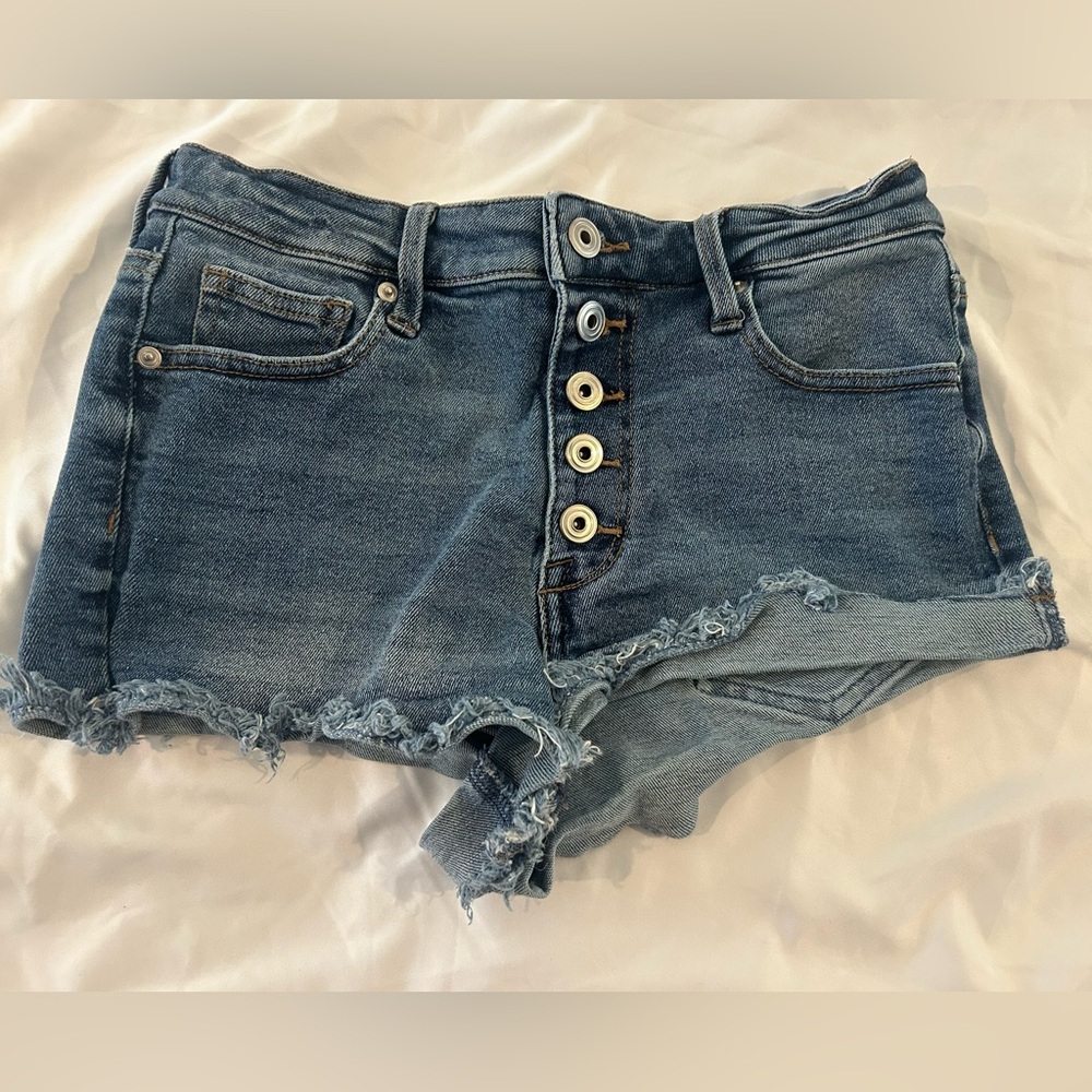 Celebrity Pink The Brat Cutoff Shorts Womens 7/28 Button Fly Raw Hem Denim